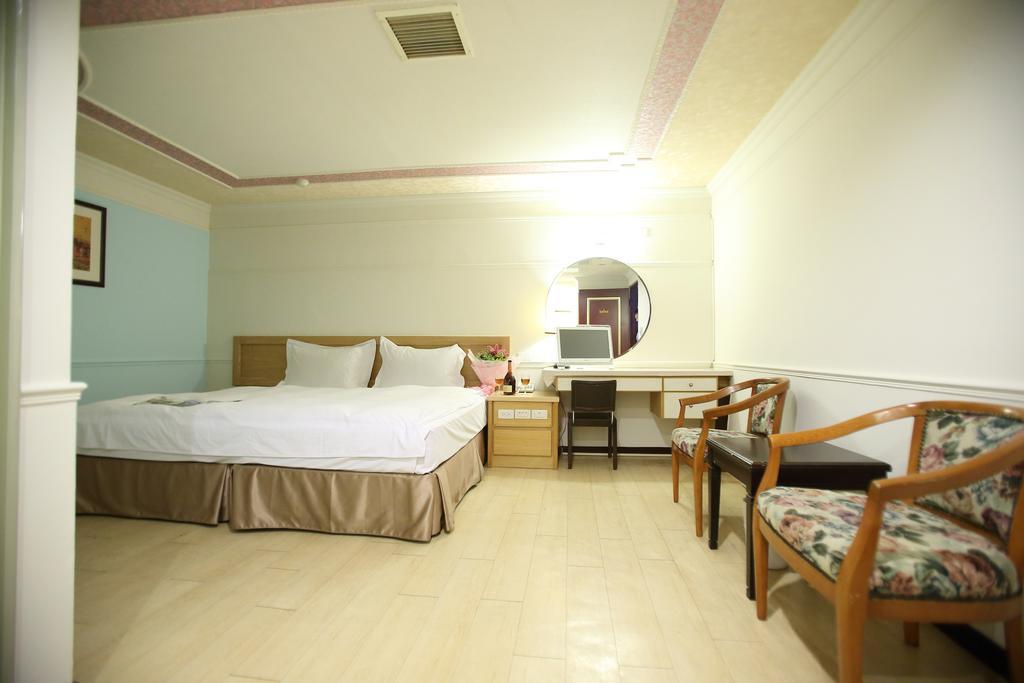 Fun House - Douliu Branch Hotel Cameră foto