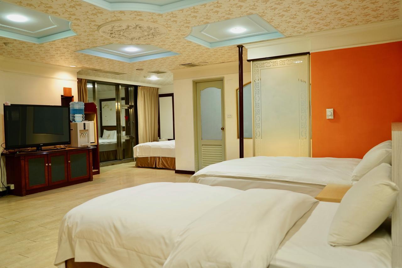 Fun House - Douliu Branch Hotel Exterior foto